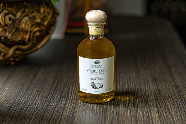 Olio extravergine di oliva aromatizzato al tartufo bianco